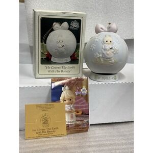 Precious Moments-#142689 "HE‎ COVERS THE EARTH WITH"1995 Dated BALL Ornament-NIB